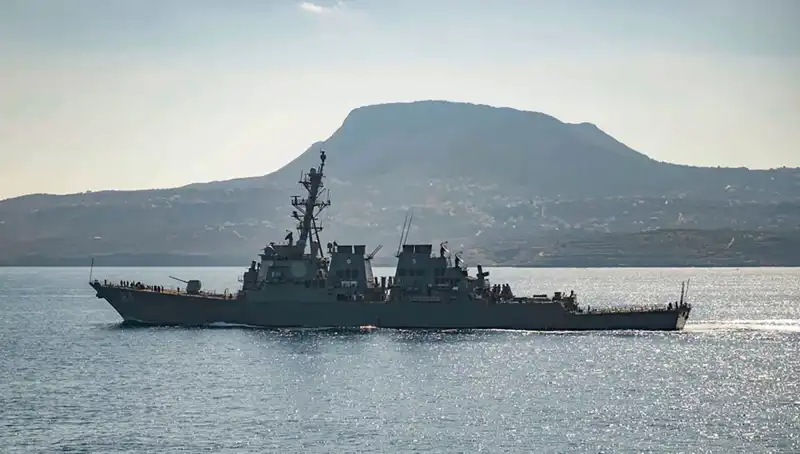 ABD'nin Yunanistan'daki Donanma Üssü: Stratejik Bir Kale Mi?