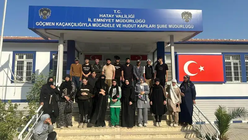 Minibüste 24 Göçmen Yakalandı: Sınır Güvenliği Endişeleri Artıyor
