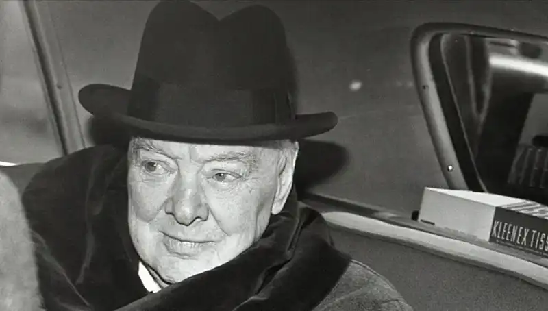 Churchill'in Bekar Evi Satışta: Tarih ve Mimari İç İçe Geçiyor