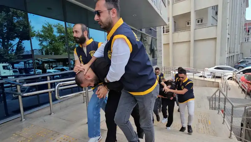 FETÖ İddialarıyla Milyonlarca Liralık Dolandırıcılık Skandalı Ortaya Çıktı!
