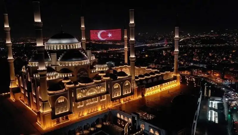 Kuraklık Ve Afetler İçin Dualar Edilecek: Şehitlerimizi Unutmayalım!