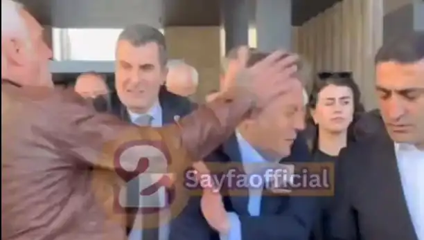 Özgür Özel, AKM Çıkışında Gizemli Bir Saldırıya Uğradı