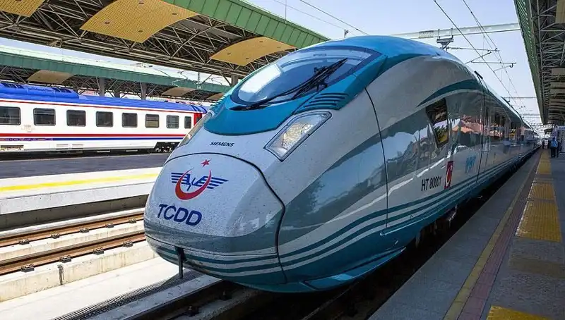 Türkiye Cumhuriyeti Devlet Demiryolları 140 Makinist Alacak: Başvurular Başladı!