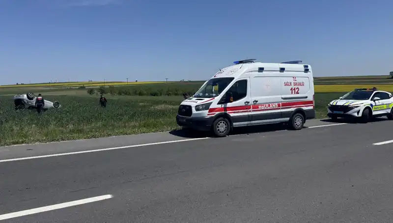Edirne'de Feci Kaza! Aracın Devrilmesi Sonucu Yaralılar Var