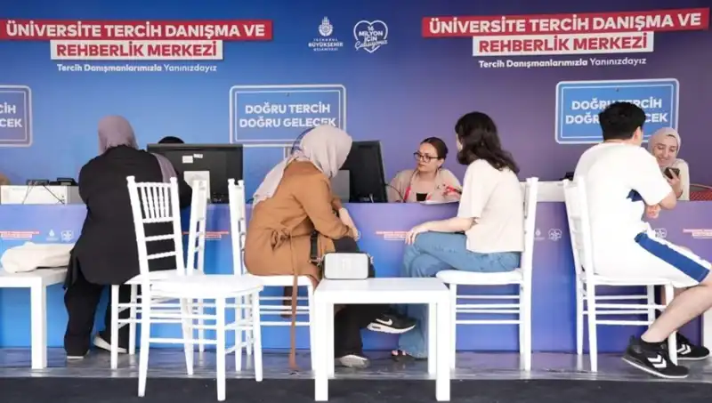 İstanbul'da Tercih Danışma ve Rehberlik Merkezleri Açıldı: Üniversite İle Geleceğinizi Şekillendirin