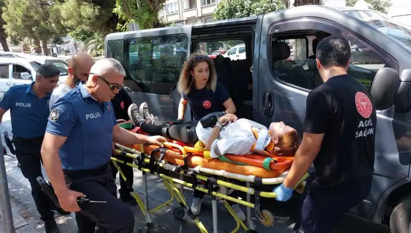 Samsun'da Minibüs Kamyona Çarpınca Feci Kaza: Can kaybı Var mı?
