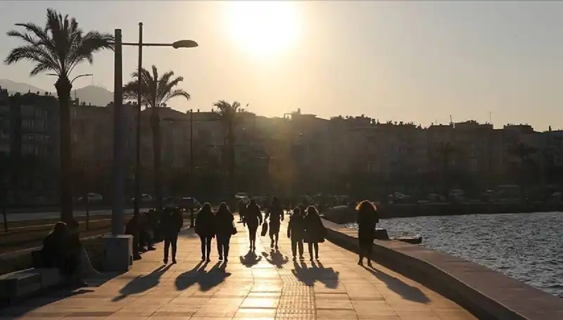 Hafta Sonu Hava Durumu: Sıcak Günler ve Yağış Beklentisi!