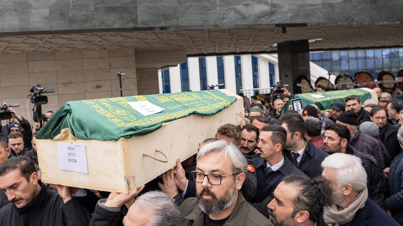 Bolu'da Trajik Kaza Sonrası Hayatını Kaybedenlerin Son Yolculuğu