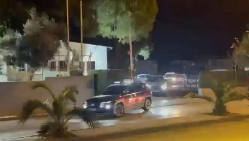 İzmir'de 24 Saatlik Operasyon: 141 Hükümlü İçin Gözaltı Düzenlendi