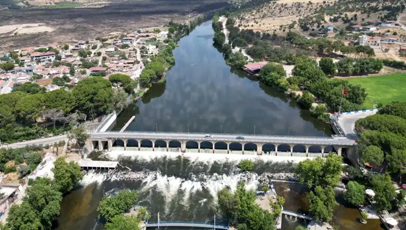Manisa'nın Gizli Cenneti: Adala Kanyonu Ziyaretçi Akınına Uğruyor