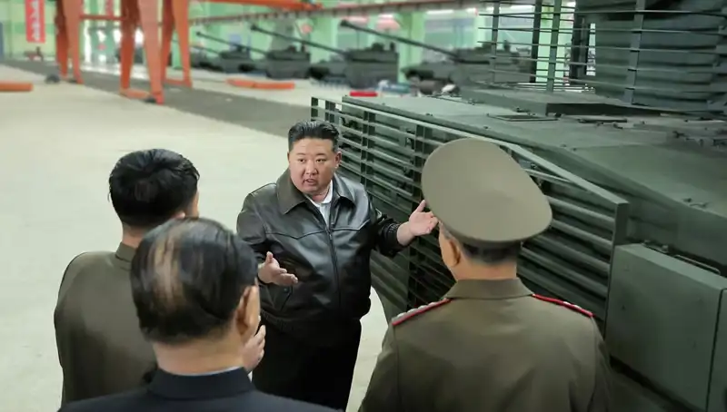 Kuzey Kore Lideri Kim Jong-un'dan "Modern Savaş" Uyarısı: Daha Fazla Üretin!
