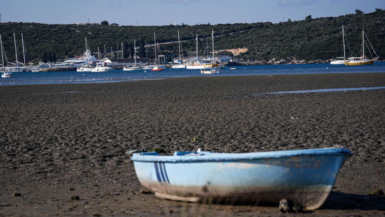 Ege Denizinde Yaşanan Deniz Çekilmesi Depremle İlgili Değil