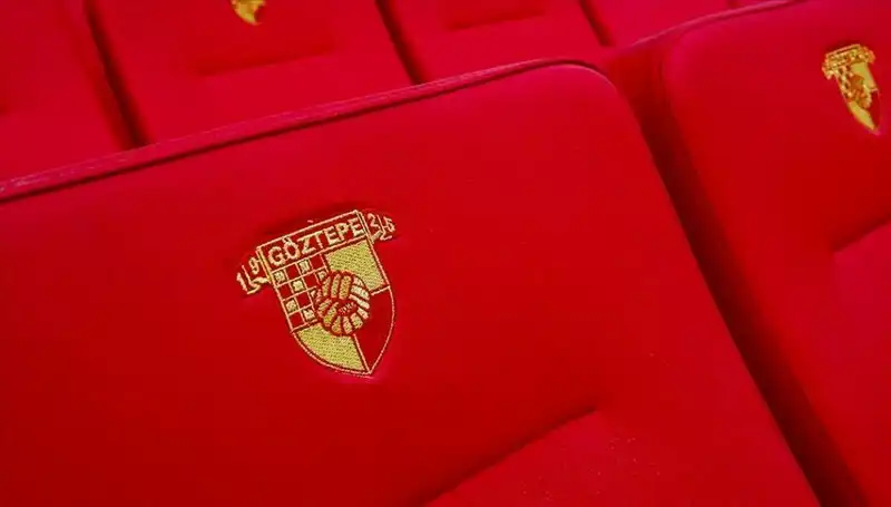 Göztepe, Kolay Oyuncusu Junior Olaitan ile Anlaşma Sağladı