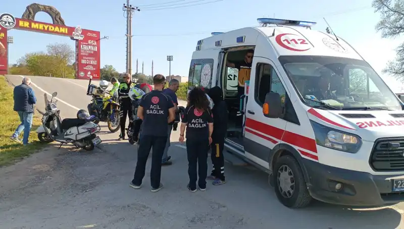 Edirne'de Motosiklet Kazası: Genç Kızın Hayatı Göz Göre Göre Yok Oldu
