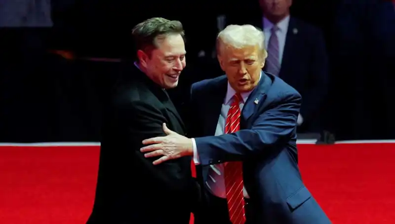 Elon Musk ve Donald Trump Arasındaki Sıcak Soğuklar: 4 Temel Sebep