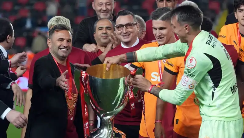 Okan Buruk, Galatasaray'daki Gelecek Hedeflerini Açıkladı: Şampiyonluk İçin Yola Çıkıyor